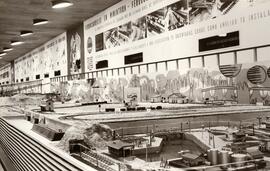 Maquetas de ferrocarriles en miniatura en la exposición del Centenario del ferrocarril en España ...