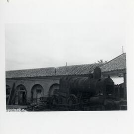 Locomotora de vapor posiblemente de la serie 030T de RENFE en algún lugar de Tajuña