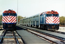 Orlando Park. Línea METRA de NW. Locomotoras 114 y 118 (F40-PH-2)