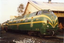 Locomotora diésel hidromecánica 340 - 023 - 1 de la serie 340 - 001 a 032 de RENFE, ex. 4023 de l...