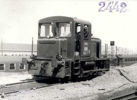 Tractor diésel - mecánico "Memé" de la serie 301 - 001 a 046 de RENFE, ex 10101 a 10146...