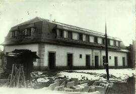 Modificaciones en la estación de Ávila.Edificio de servicios auxiliares. Línea Madrid a Hendaya