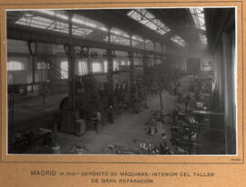 Depósito de máquinas, interior del taller de gran reparación en Madrid - Príncipe Pío