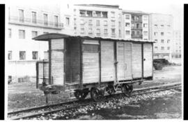 Furgón de mercancías en la estación de Pamplona del Ferrocarril eléctrico de Pamplona a Aoiz y Sa...