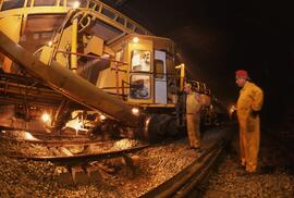 Renovación de vía en el túnel de Sabadell