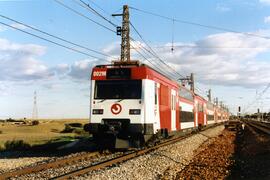 Unidades eléctricas serie 450 construidas por Alstom y Construcciones y Auxiliar de Ferrocarriles...