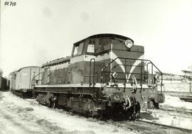 Locomotora  diésel - eléctrica de la serie 307 - 001 a 010 (ex 10710), fabricada en 1962 por Bris...