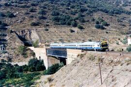 Electrotrenes serie 448, reformados por Construcciones y Auxiliar de Ferrocarriles (CAF) y Materi...