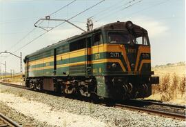 Locomotora diésel - eléctrica 321 - 071 - 3 de la serie 321 - 001 a 080 de RENFE, ex 2171 de la s...