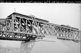 Puente sobre el río Guadalquivir a su paso por Lora del Río, en el km 82,561 de la línea Córdoba-...