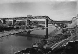 Puente sobre el río Fluvià, denominado San Miquel Fluviá, en el p.k. 236,077 de la línea de Tarra...