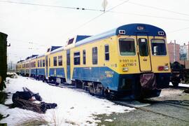 Automotores diésel de la serie 592, 593 y 596 de RENFE, conocidos como "Camellos"