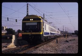 Automotores eléctricos de la serie 444 de RENFE, serie denominada comercialmente electrotrenes, c...