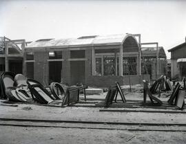 Obras de reparación o ampliación de naves en el taller de grandes reparaciones de la estación de ...