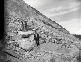 Cantera de Osebe (La Coruña), de la línea Pontevedra a Santiago