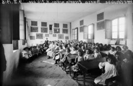 Escuela de la estación de Baeza, km 314,400 de la línea de Manzanares a Córdoba