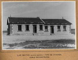Tipo de vivienda doble, construida en el barrio ferroviario de Las Matas