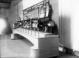 Maqueta de locomotora seccionada 1701