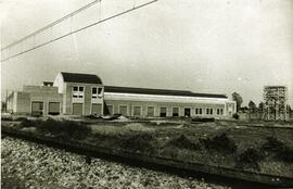 Naves de vistas y reparaciones diarias y limitadas del depósito de tracción eléctrica de León, en...