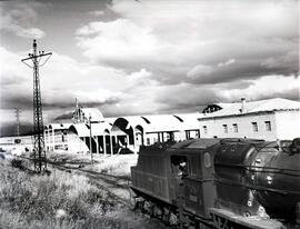 Depósito de vapor y tracción eléctrica de la estación de Miranda de Ebro de la línea de Madrid a ...