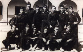 Integrantes de la 9ª Unidad del IV Batallón de la 18ª Promoción de Tracción de la escuela de Zara...