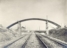 Construcción de pasarela en la línea de Madrid a Almansa