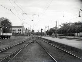 Estación de El Escorial. Paso a nivel desde las vías