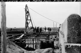 Puente de hormigón de la Ribera de Nicoba, situado en el km 101,034 de la línea de Sevilla a Huel...