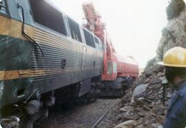 Descarrilamiento del tren 7631 compuesto una locomotora 333 en el km 90+500 de la línea Zamora a ...