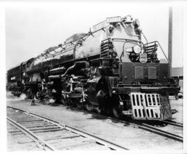 Union Pacific freight locomotive placed in freight service in 1941 = Locomotora de mercancías de ...