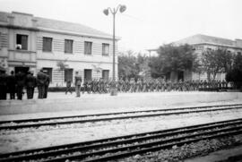 Desfile de militares del Regimiento de Ferrocarriles