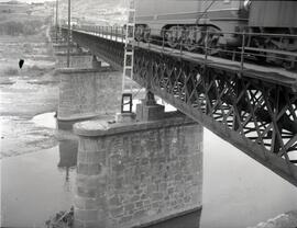 Puente sobre el río Llobregat en el km 308,055 de la línea de Zaragoza a Barcelona