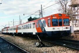 Unidades eléctricas serie 440 construidas por Construcciones y Auxiliar de Ferrocarriles (CAF), W...