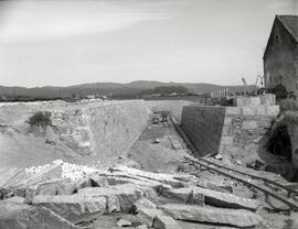 Paso superior del ferrocarril sobre el camino de acceso a la estación de Vilagarcía de Arousa. Lí...