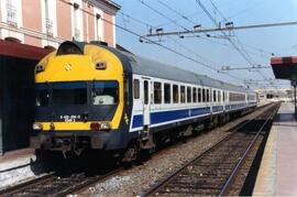 Electrotrenes de la serie 432 de RENFE, ex WMD 511 a 530, fabricada por CAF y MACOSA entre 1971 y...