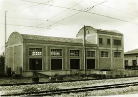 Almacén, viviendas y oficinas en el depósito de Cajo en la línea de Venta de Baños a Santander