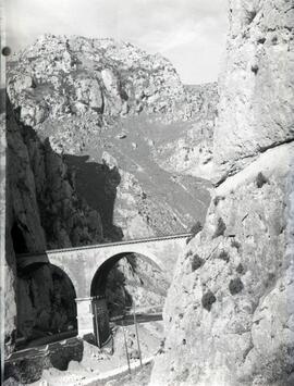 Viaducto de las termópilas (Pancorbo - Burgos), en la línea Madrid a Irún