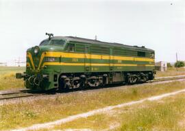 Locomotora de línea serie 318 - 024 - 7 (ex 1824)