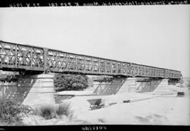 Puente sobre el río Muga