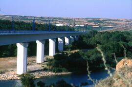 Viaducto sobre el río Cinca