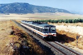 Automotores diésel de la serie 592, 593 y 596 de RENFE, conocidos como "Camellos"