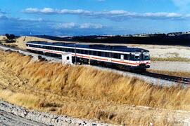 Automotores diésel de la serie 592, 593 y 596 de RENFE, conocidos como "Camellos"