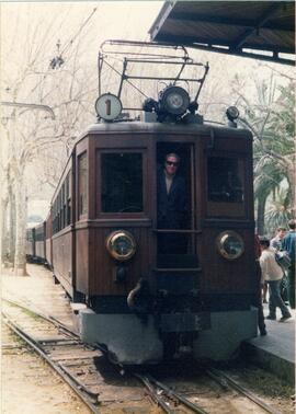 Composición del Ferrocarril de Sóller formada por automotores eléctricos ABB fv Siemens - Carde y...