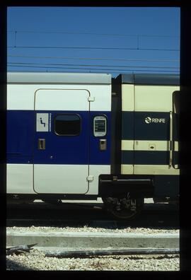 Composición para Talgo Pendular 200 o Talgo 6 en un lugar sin identificar