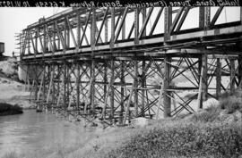 Puente metálico del Empecinado sobre el río Duero en el km 65,594 de la línea de Valladolid a Ari...