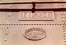 Placas de matriculación y fabricación de la locomotora de vapor 141 F - 2341 de RENFE (serie 141F...