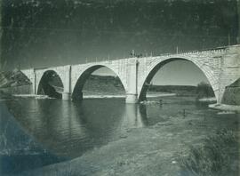 Algunos puentes construidos por "Entrecanales y Távora" : Junio 1941 - Junio 1943
