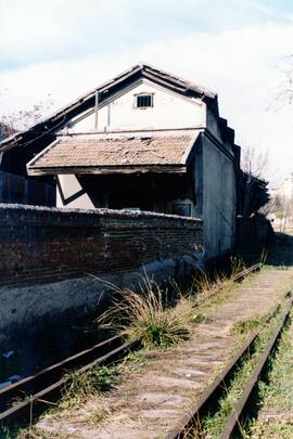 Situación a mediados de enero de 1999, de la nave que utilizaba el GIRE y situada en Delicias