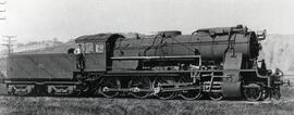 Locomotora de vapor 240 "Mastodonte" de la serie 1000 de la Compañía del Oeste, que cor...