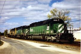 Locomotoras diesel ATSF-3809 (GP40X), del Atchison, Topeka and Santa Fe Railway y BN-8085 (SD40-2...